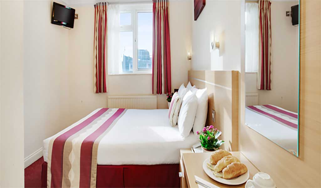 STANDARD DOUBLE ROOM