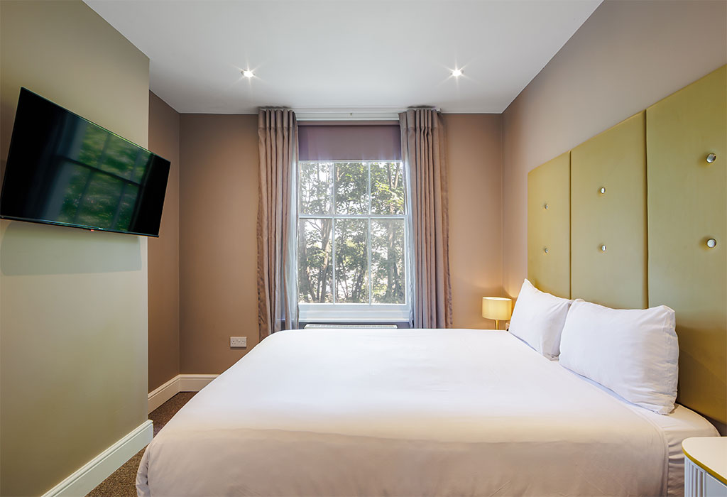 The Queens Park Hotel